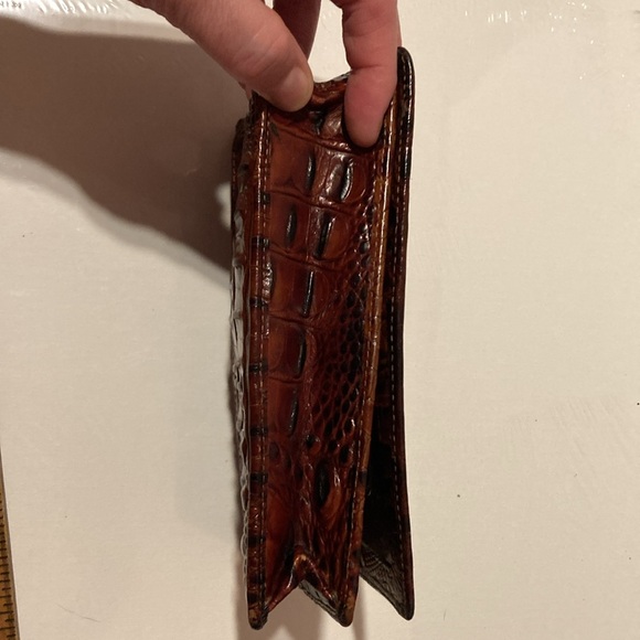 Brahmin minuette bag in pecan. Missing strap - Picture 8 of 11